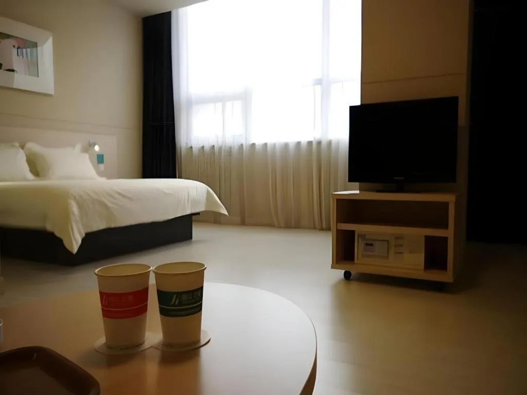 Bed in Jinjiang Inn Pingyao Branch