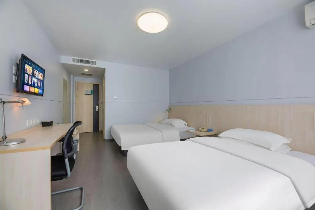 Bed in Jinjiang Inn Pingyao Branch