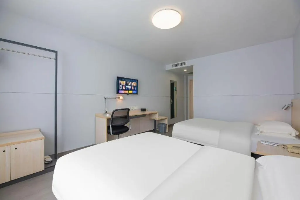 Bed in Jinjiang Inn Pingyao Branch