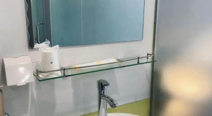 7 Days Inn Luzhou Commercial Pedestrian Street Center