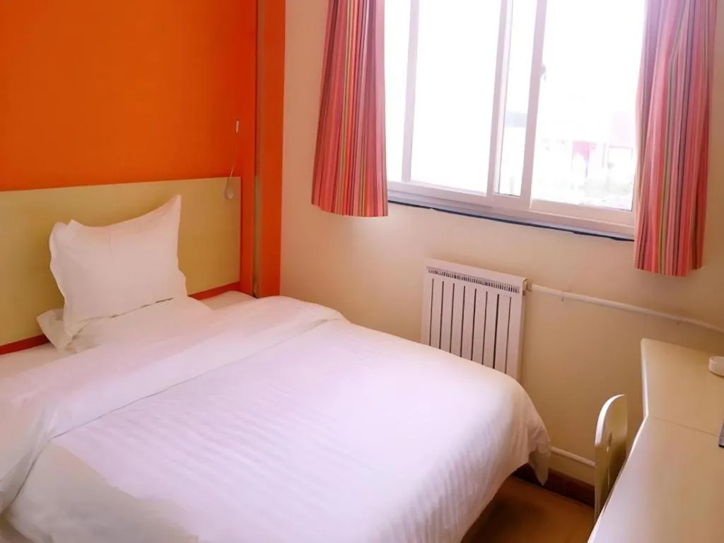 Bed in 7 Days Inn Luzhou Commercial Pedestrian Street Center
