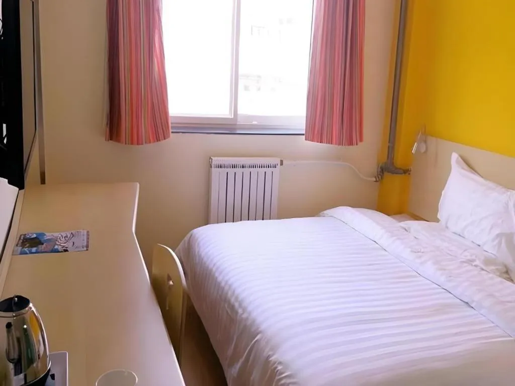 Bed in 7 Days Inn Luzhou Commercial Pedestrian Street Center