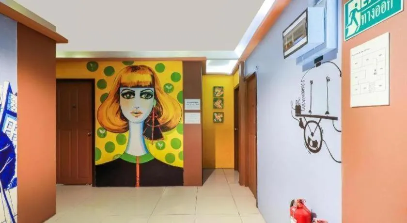 OYO 768 First Station Hotel