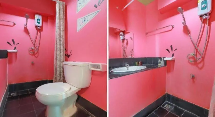 OYO 768 First Station Hotel