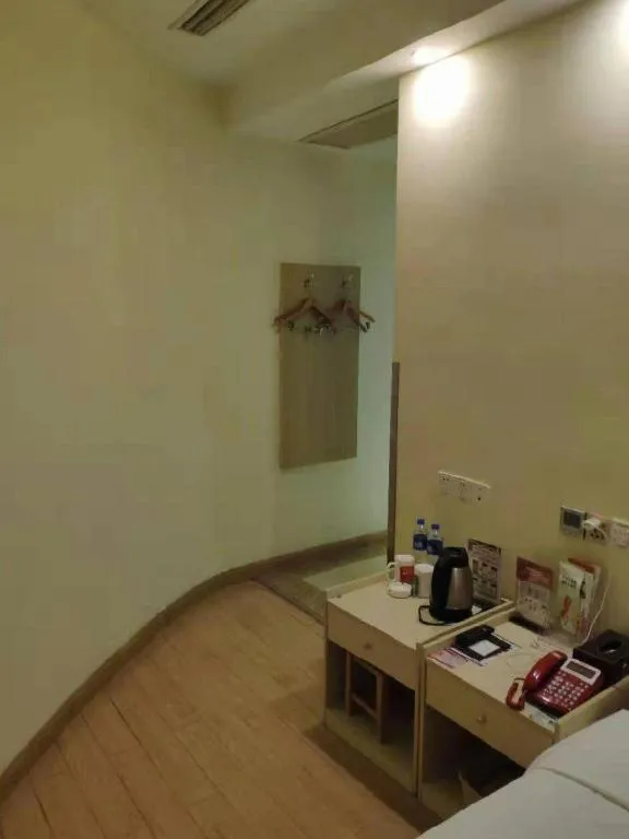 Bed in GreenTree Inn Xiangshan Transportation Center Bai Hua Road