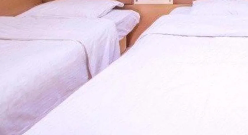 Bed in 7 Days Inn Tianjin Changhong Park Metro Station