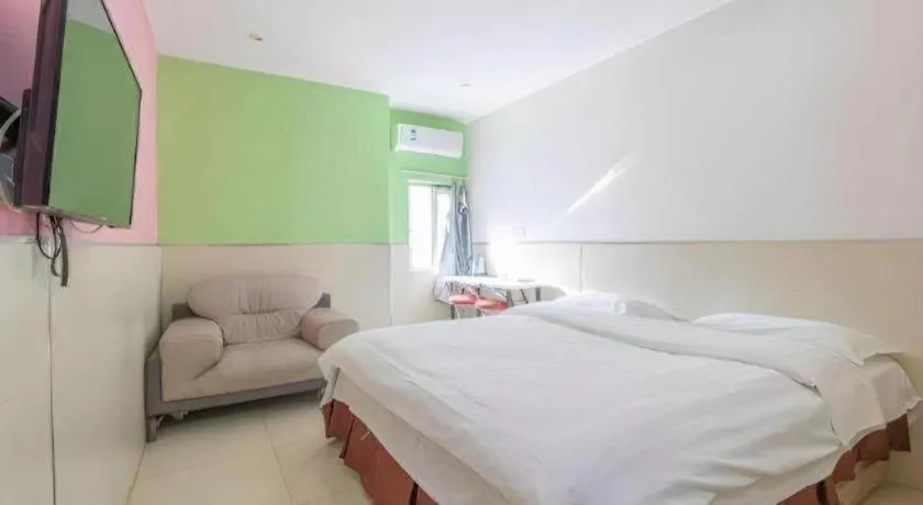 Bed in 7 Days Inn Tianjin Railway Station