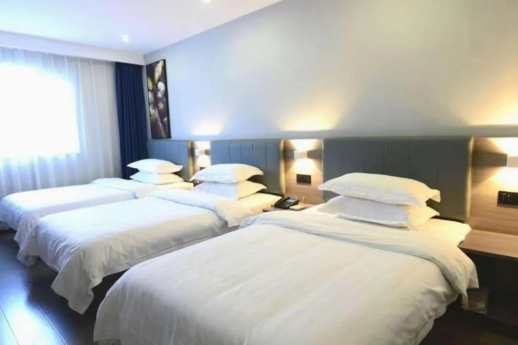 Bed in 7 Days Inn Tianjin Railway Station