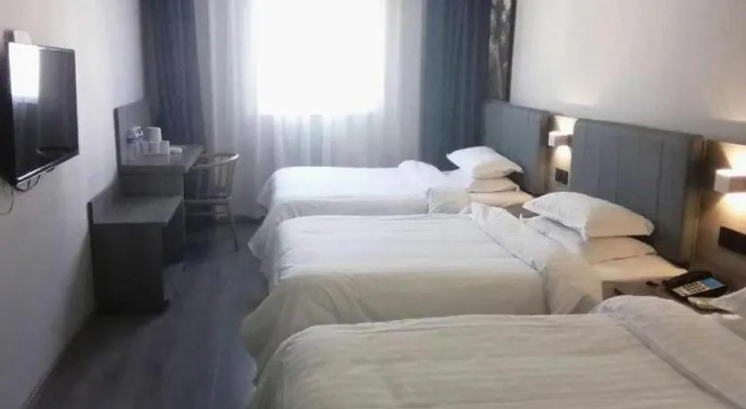 Bed in 7 Days Inn Tianjin Railway Station