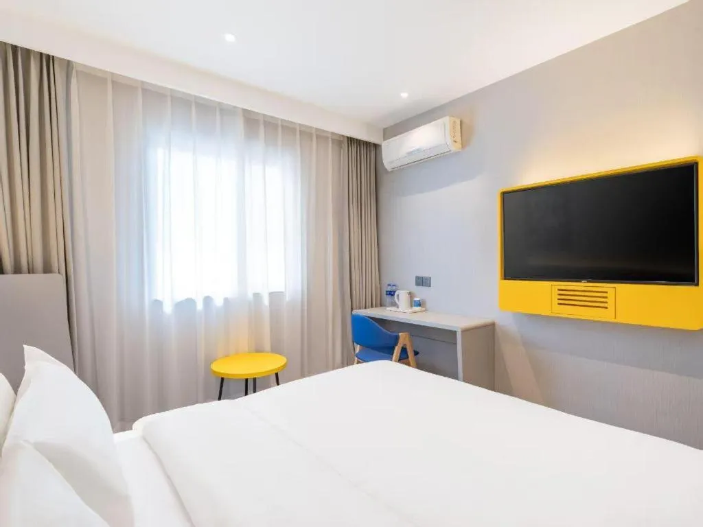 Bed in 7 Days Inn Tianjin Railway Station