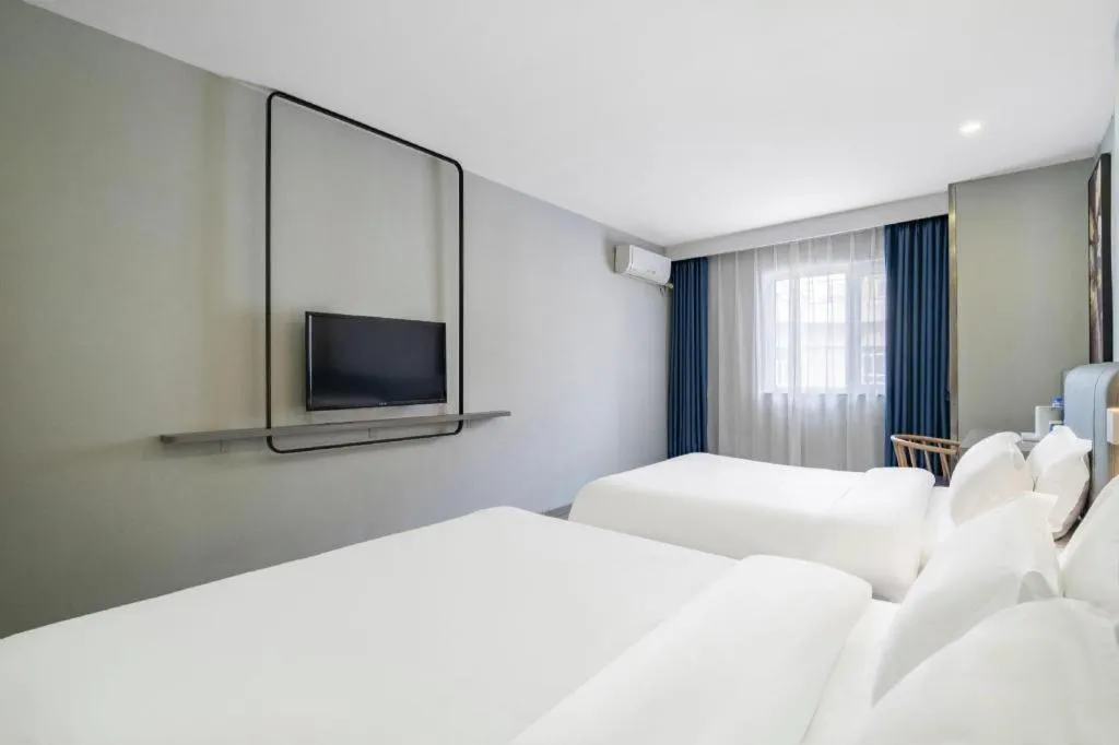 Bed in 7 Days Inn Tianjin Railway Station