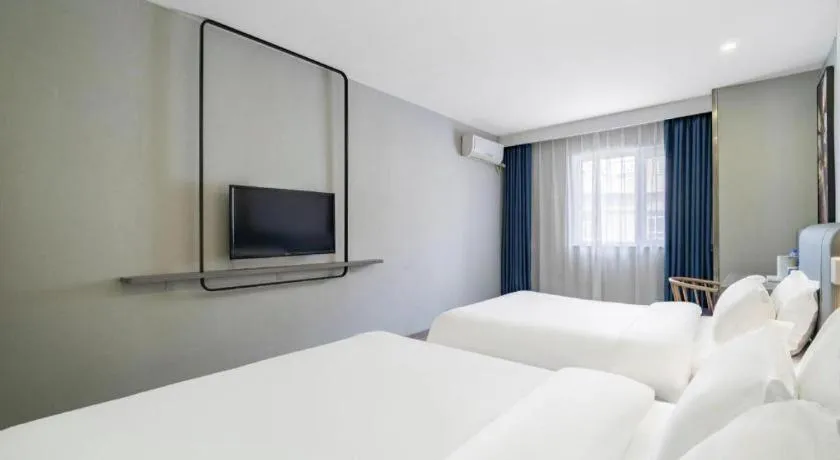 Bed in 7 Days Inn Tianjin Railway Station