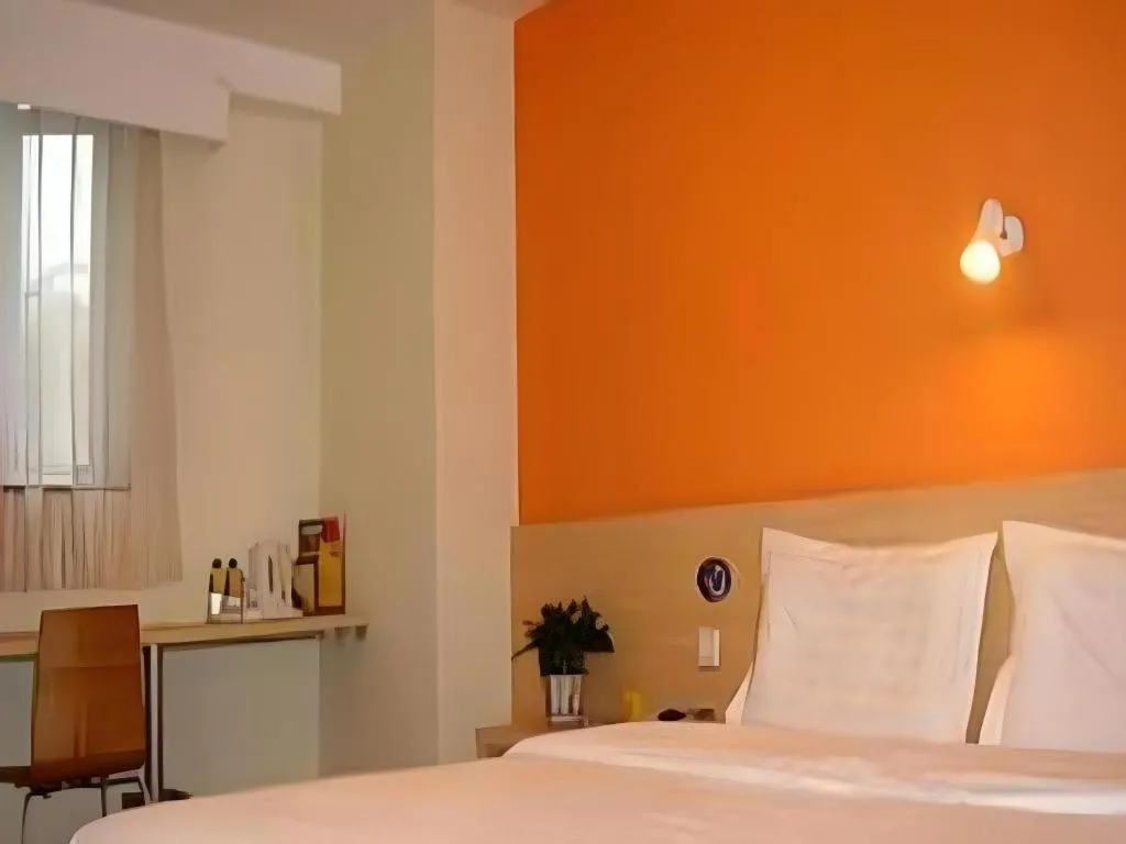 Bed in 7 Days Inn Zhuzhou Changjiang Square