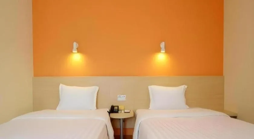 Bed in 7 Days Inn Zhuzhou Changjiang Square