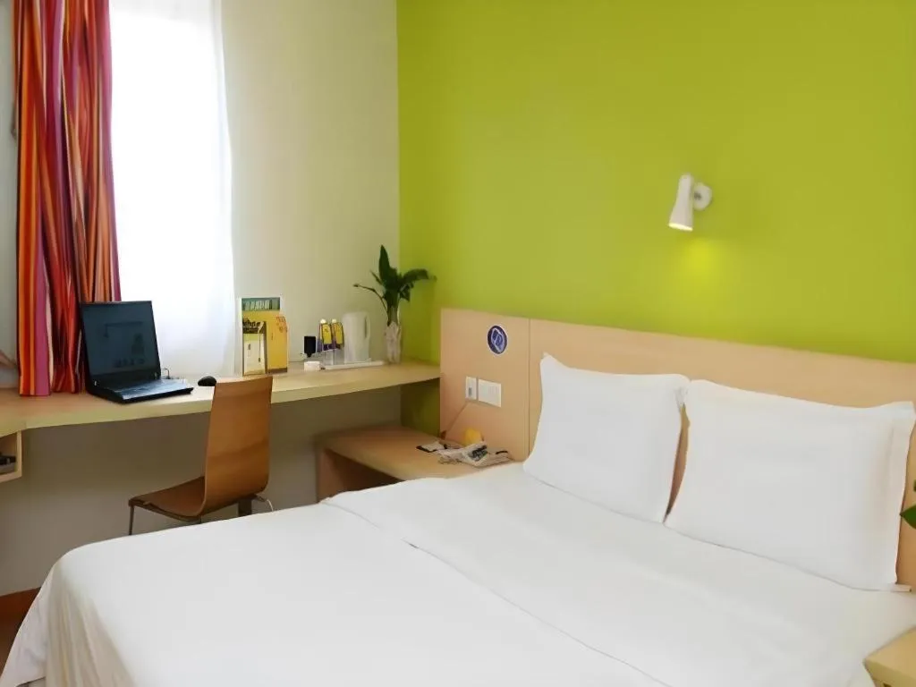 Bed in 7 Days Inn Zhuzhou Changjiang Square