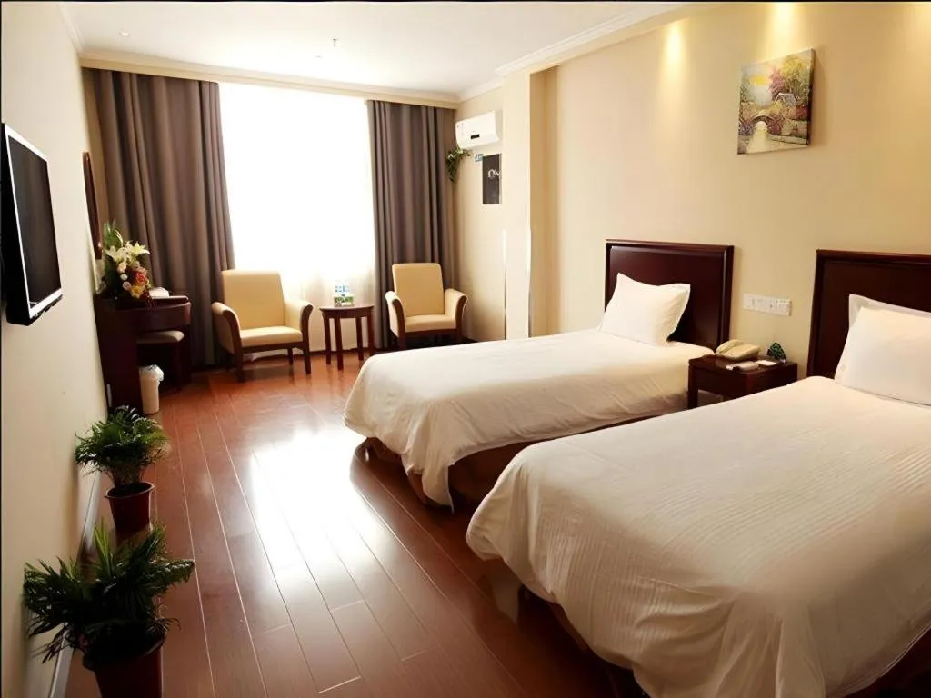 Bed in GreenTree Inn Anhui Fuyang Funan East Huaihe Road Express Hotel