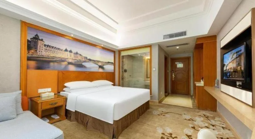 Bed in Vienna Hotel Guangzhou Luochongwei Bus Station Branch