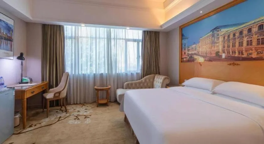 Bed in Vienna Hotel Guangzhou Luochongwei Bus Station Branch