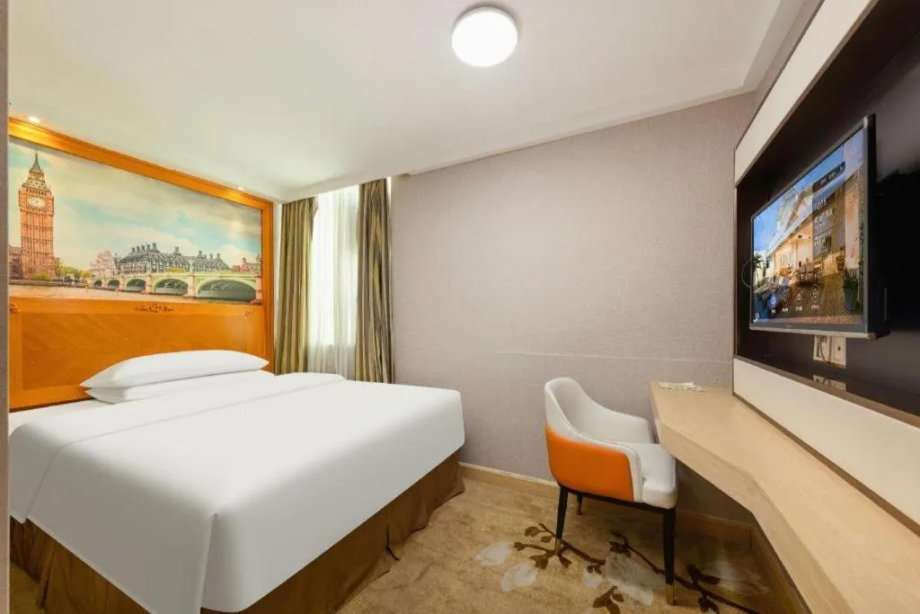 Bed in Vienna Hotel Guangzhou Luochongwei Bus Station Branch