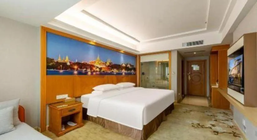 Bed in Vienna Hotel Guangzhou Luochongwei Bus Station Branch