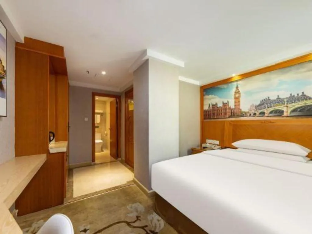 Bed in Vienna Hotel Guangzhou Luochongwei Bus Station Branch