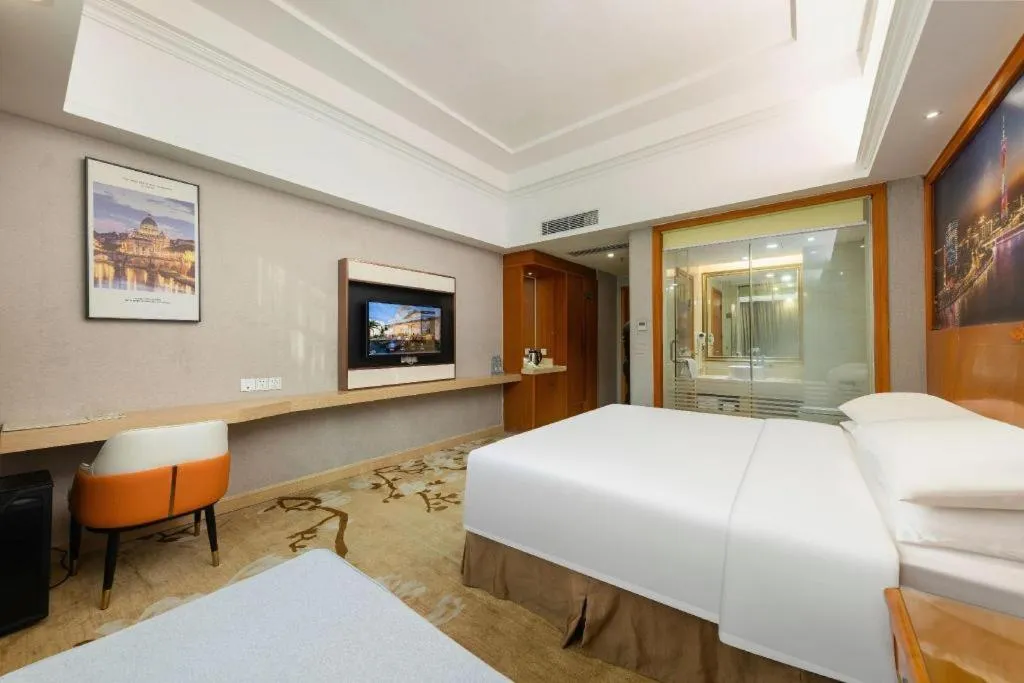 Bed in Vienna Hotel Guangzhou Luochongwei Bus Station Branch