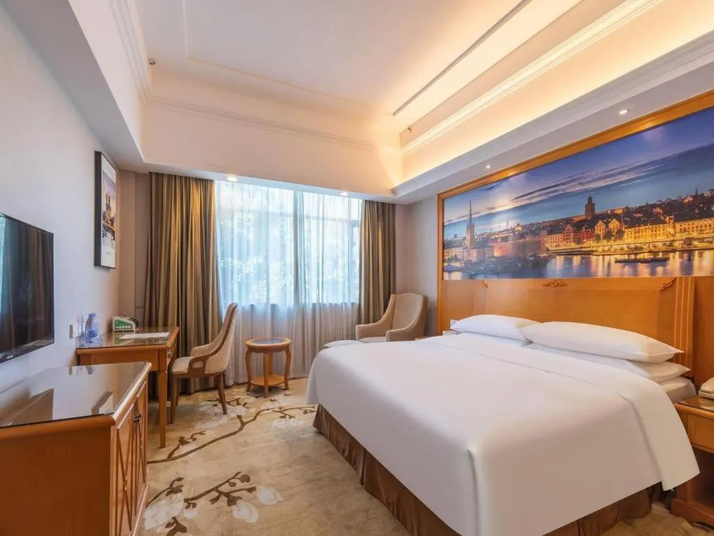 Bed in Vienna Hotel Guangzhou Luochongwei Bus Station Branch