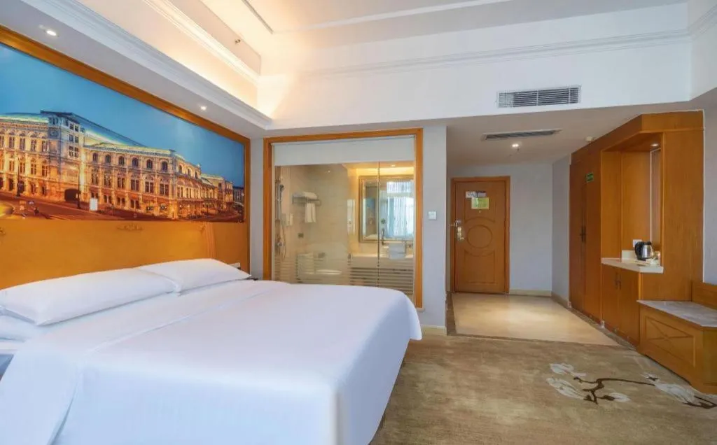 Bed in Vienna Hotel Guangzhou Luochongwei Bus Station Branch
