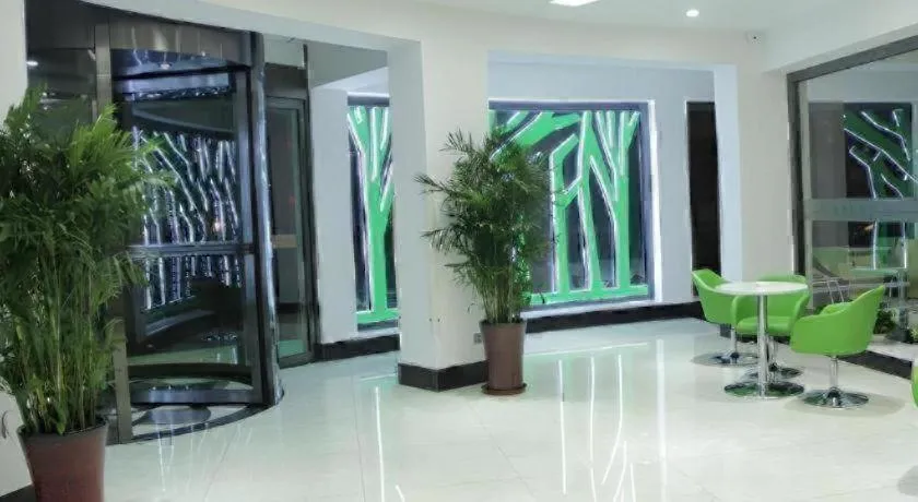 Vatica Tianjin Jinghai Bus Station Home World Plaza Hotel