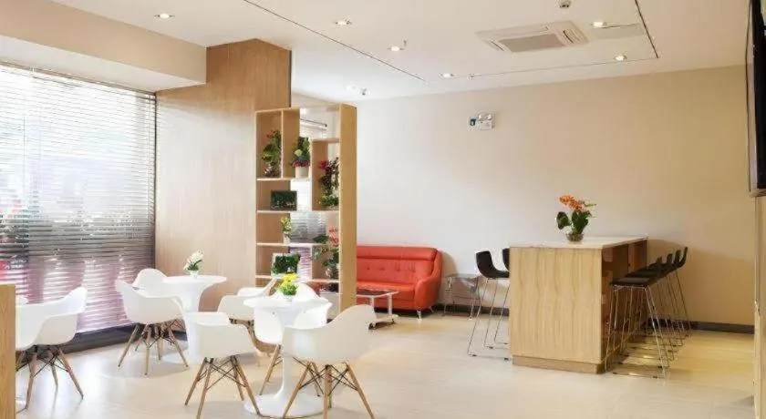 7 Days Inn Tianjin Ancient Cultural Street Jinshiqiao Metro Station