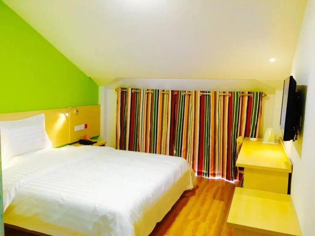 Bed in 7 Days Inn Tianjin Ancient Cultural Street Jinshiqiao Metro Station