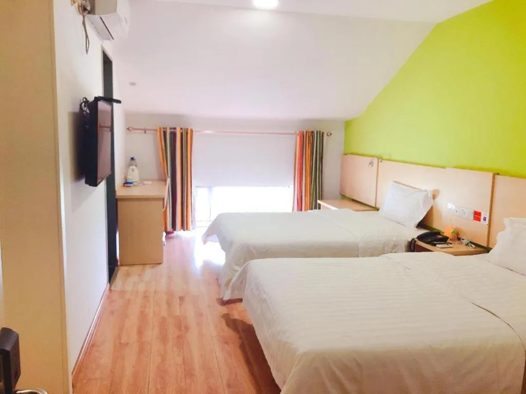 Bed in 7 Days Inn Tianjin Ancient Cultural Street Jinshiqiao Metro Station