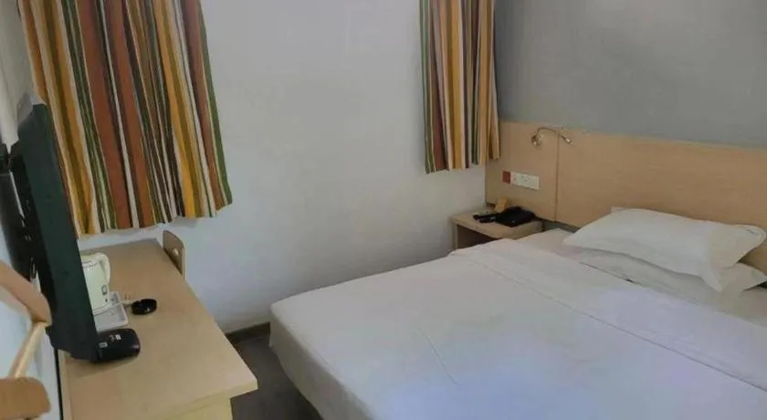 Bed in 7 Days Inn Tianjin Ancient Cultural Street Jinshiqiao Metro Station
