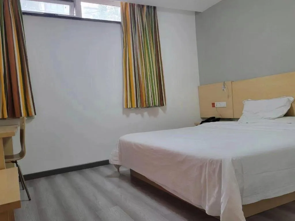 Bed in 7 Days Inn Tianjin Ancient Cultural Street Jinshiqiao Metro Station