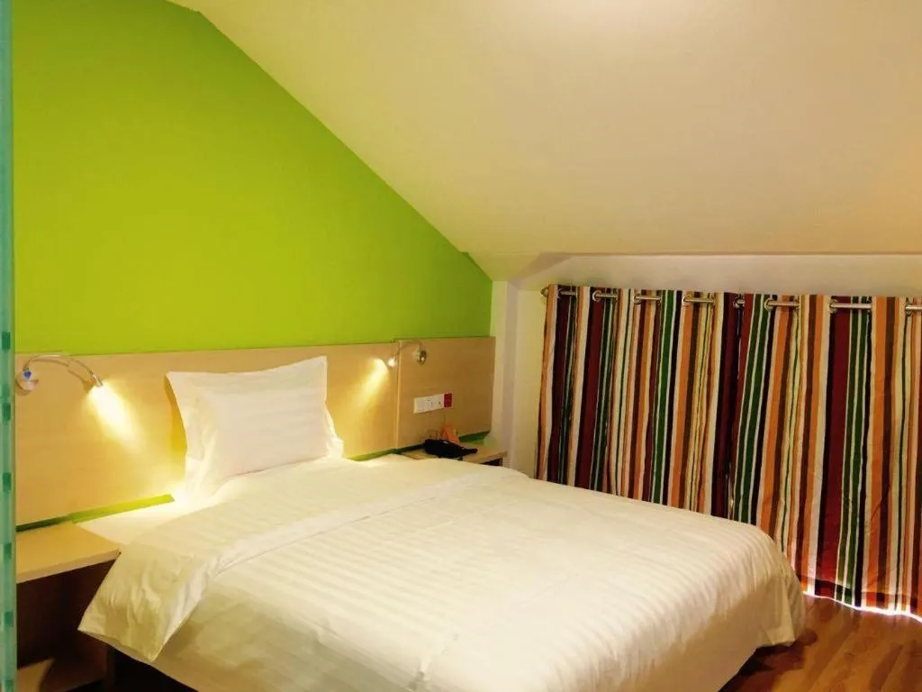 Bed in 7 Days Inn Tianjin Ancient Cultural Street Jinshiqiao Metro Station