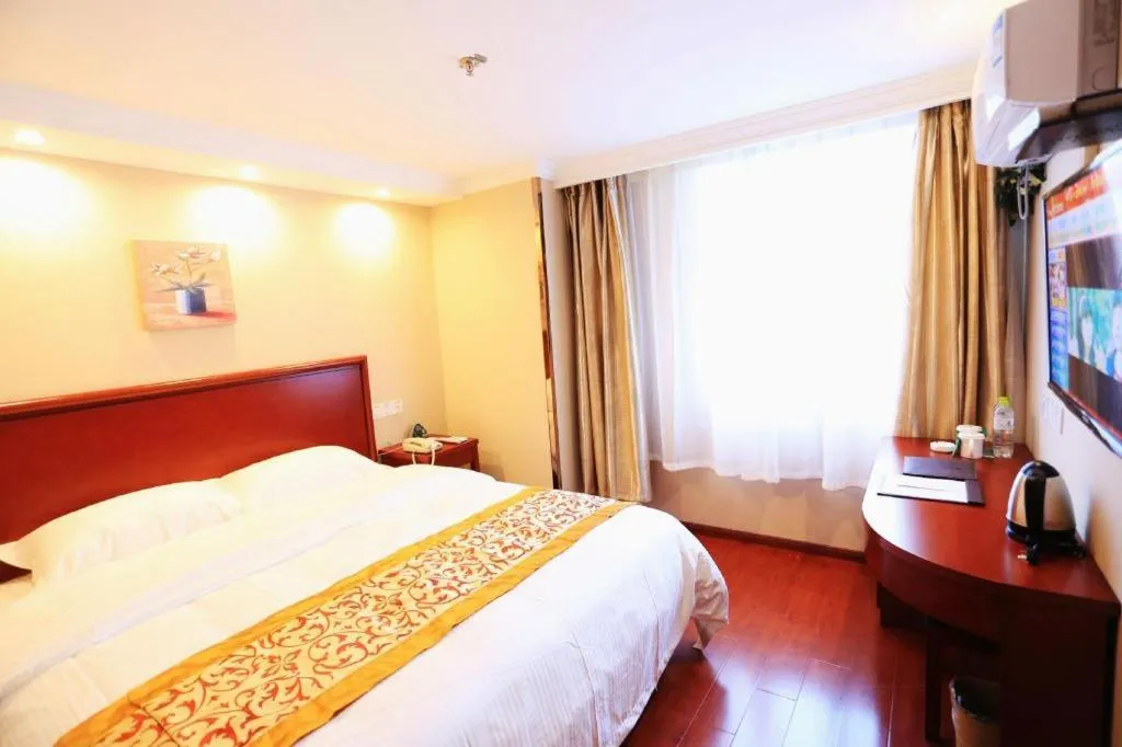Bed in GreenTree Inn Nanjing Forestry University National Exhibition Center Express Hotel