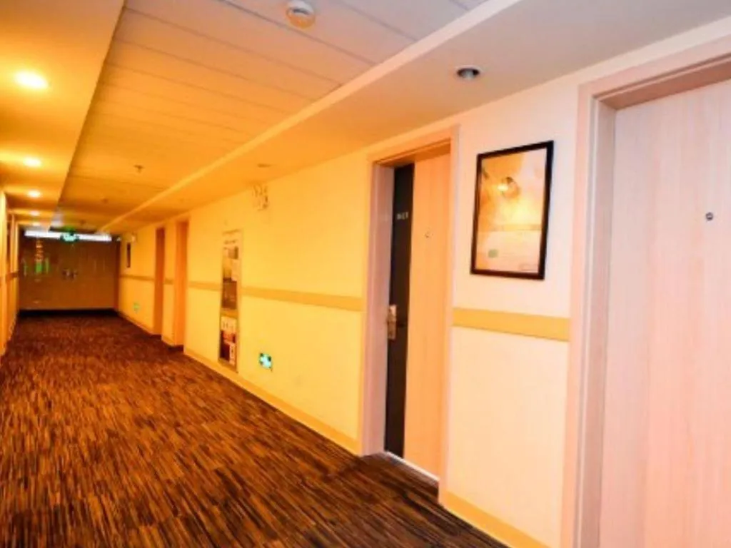 Magnotel Business Xuzhou Feng County Bus Station