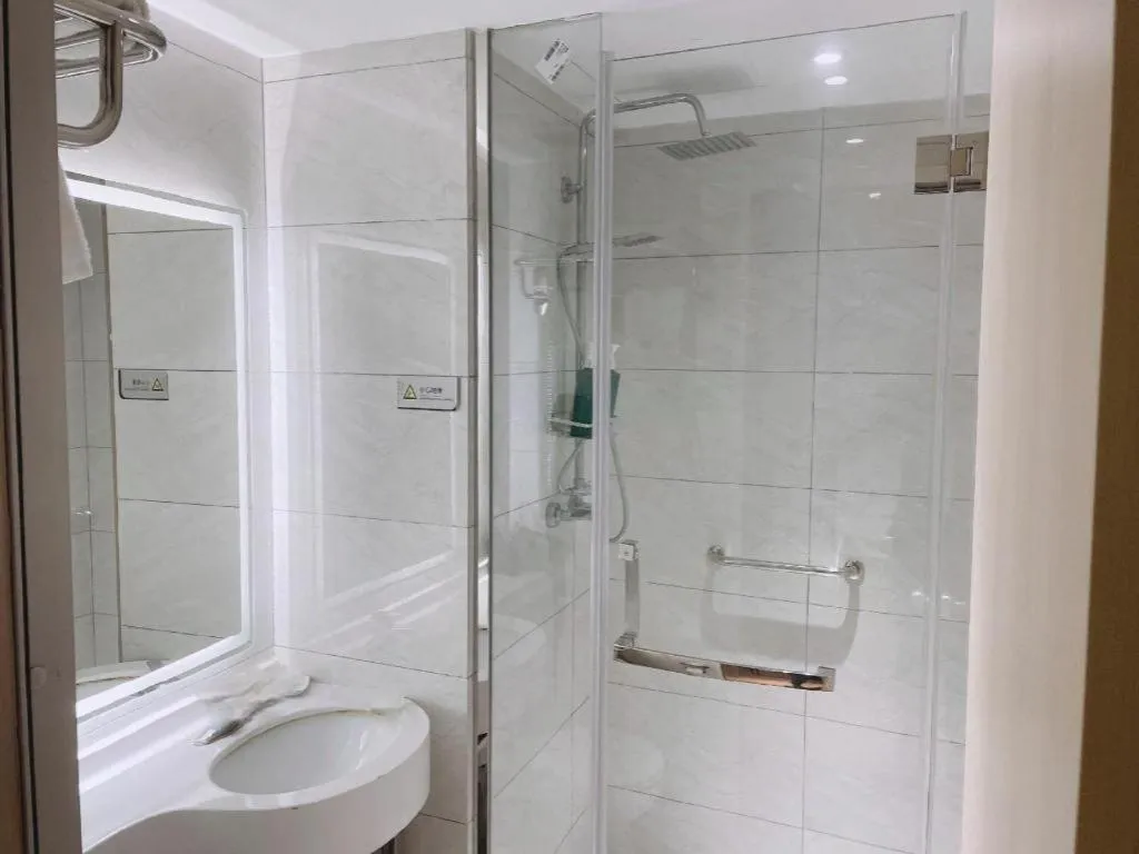 Magnotel Business Xuzhou Feng County Bus Station