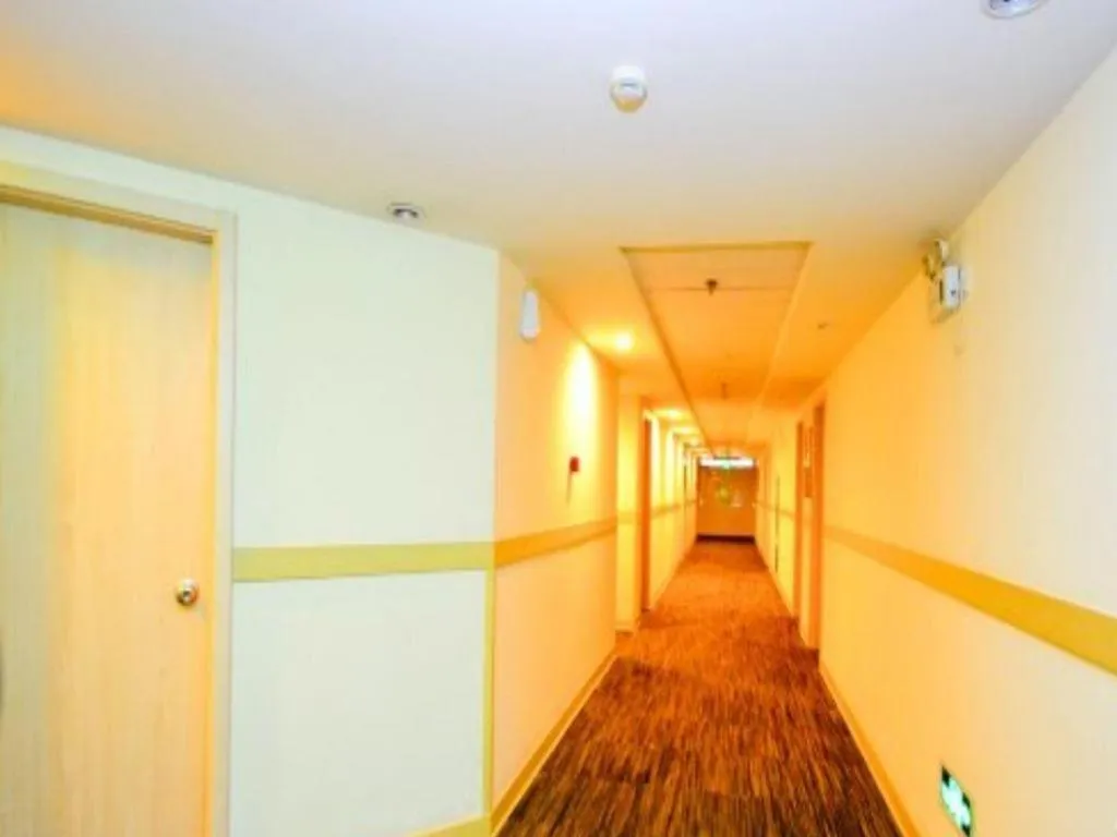 Magnotel Business Xuzhou Feng County Bus Station