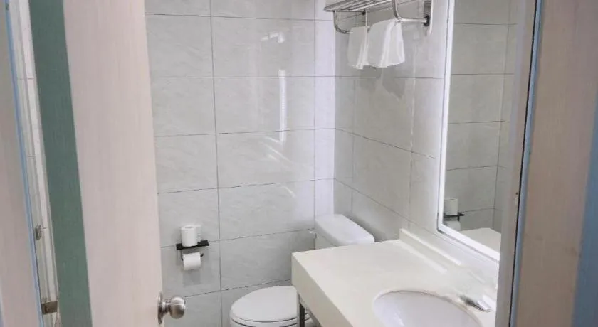 Magnotel Business Xuzhou Feng County Bus Station