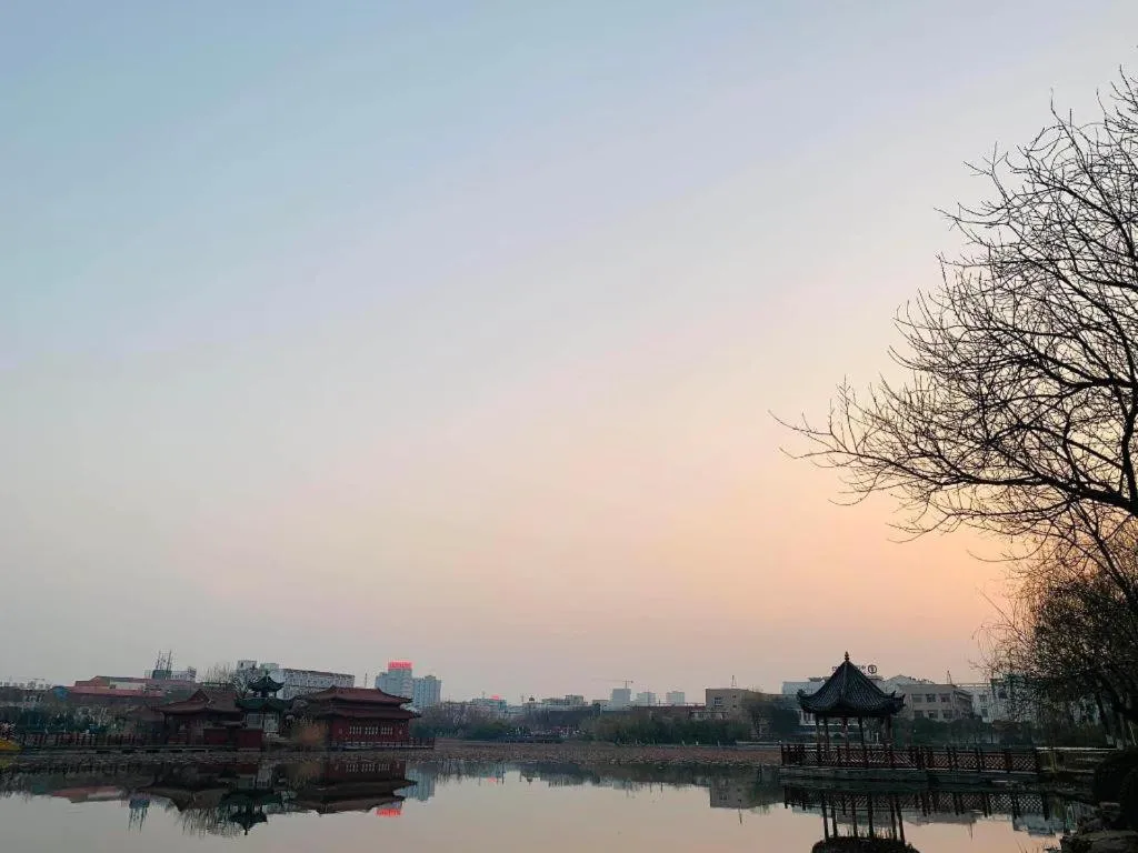 Magnotel Business Xuzhou Feng County Bus Station