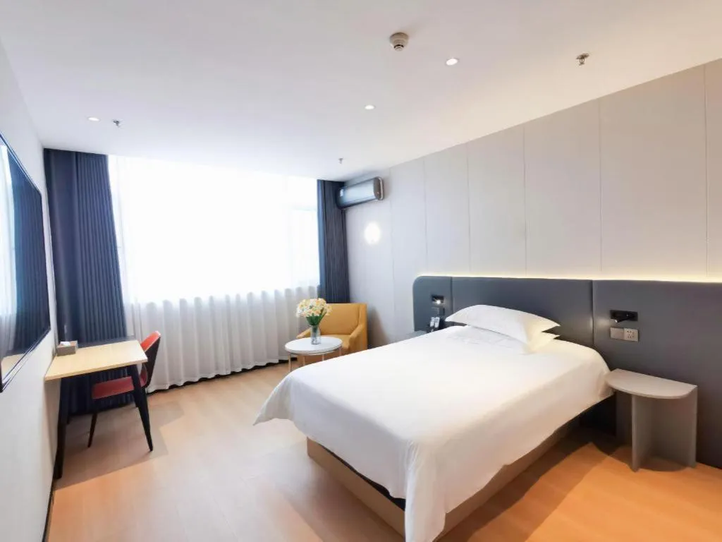 Bed in Jinjiang Inn Xuzhou Peixian Hancheng Road