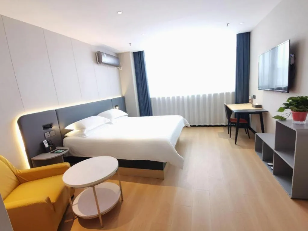 Bed in Jinjiang Inn Xuzhou Peixian Hancheng Road