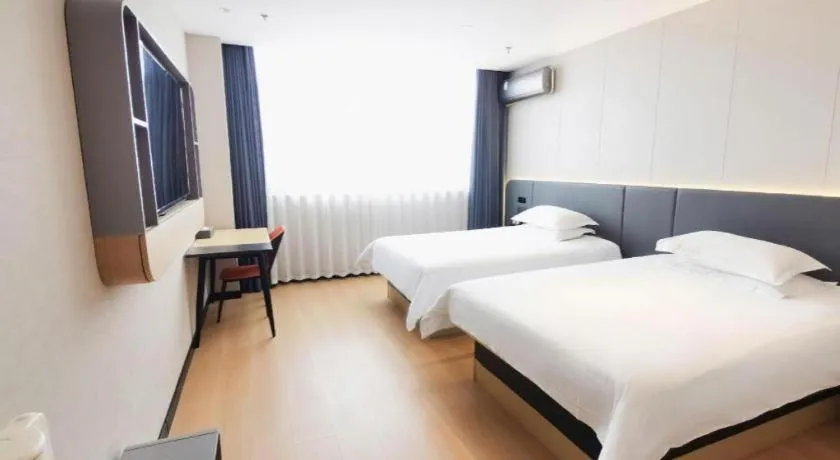 Bed in Jinjiang Inn Xuzhou Peixian Hancheng Road