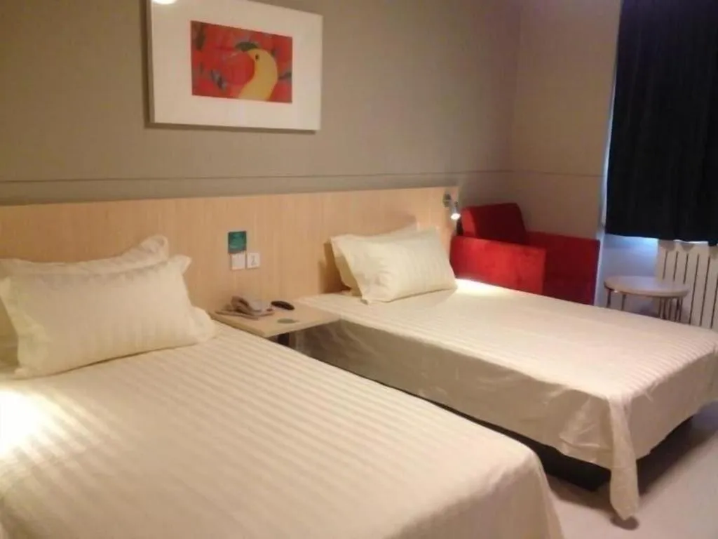 Bed in Jinjiang Inn Hotel Tianjin Xinkai Road Branch