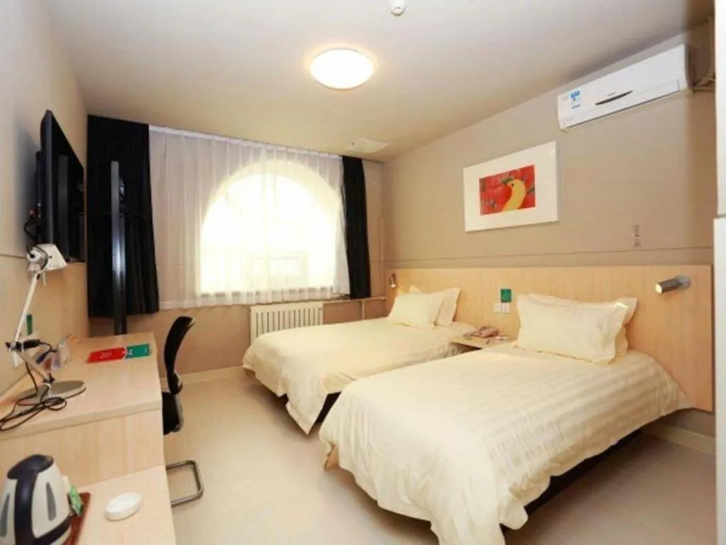 Bed in Jinjiang Inn Hotel Tianjin Xinkai Road Branch