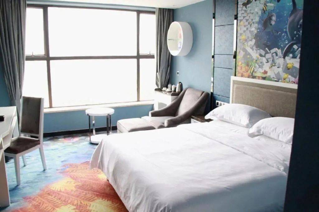 Bed in Guangzhou Rongjin hotel