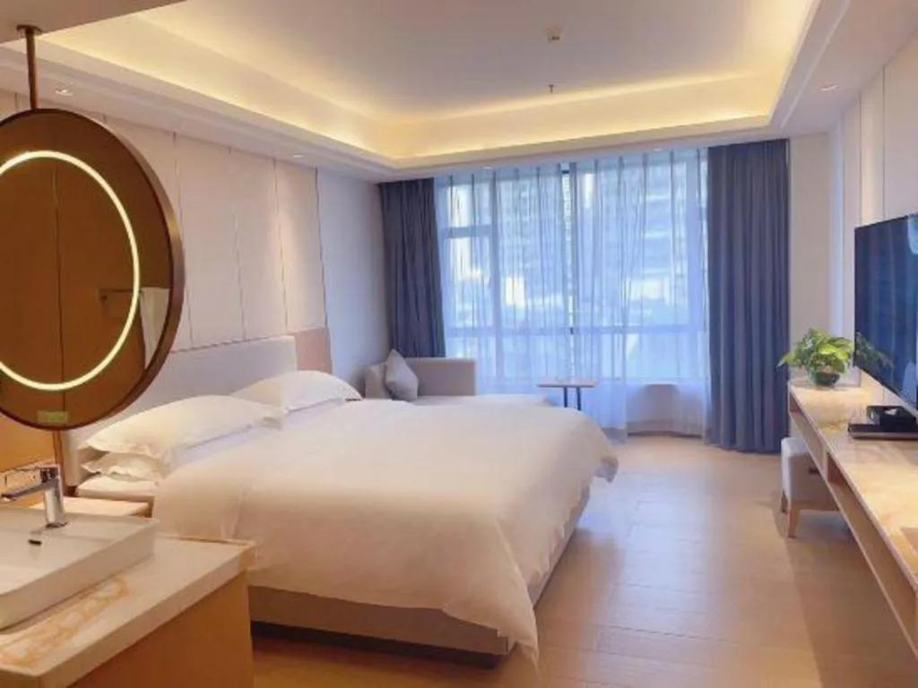 Bed in Guangzhou Rongjin hotel
