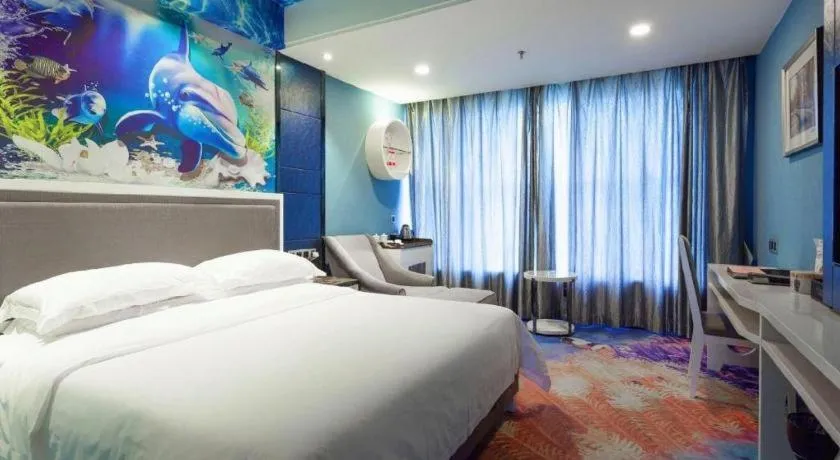 Bed in Guangzhou Rongjin hotel