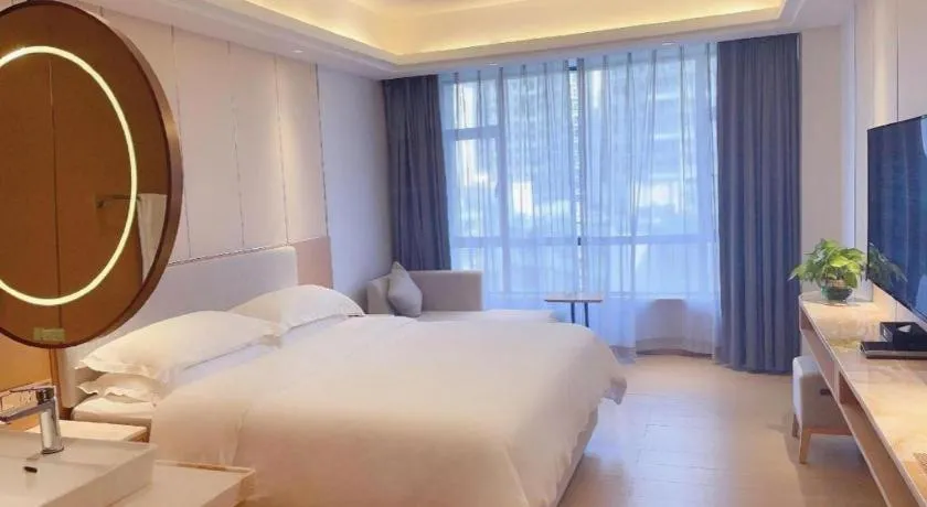 Bed in Guangzhou Rongjin hotel